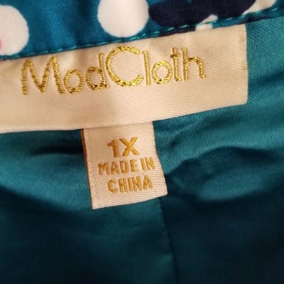 ModCloth Midi Swing Skirt - Picture 5 of 7